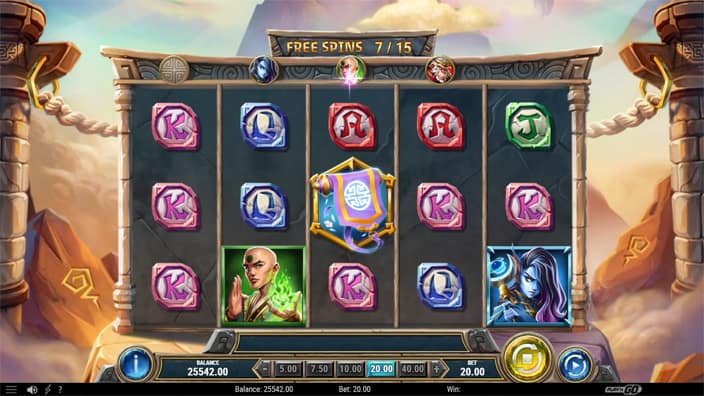 Monkey Battle for the Scrolls slot feature trigger character
