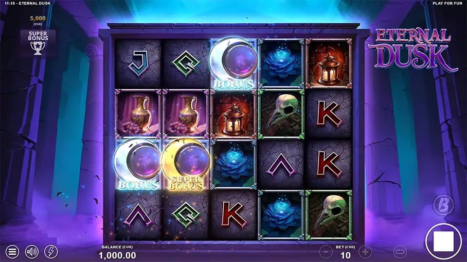 Three Scatter symbols appearing in Eternal Dusk slot, triggering the Super Free Spins bonus round.